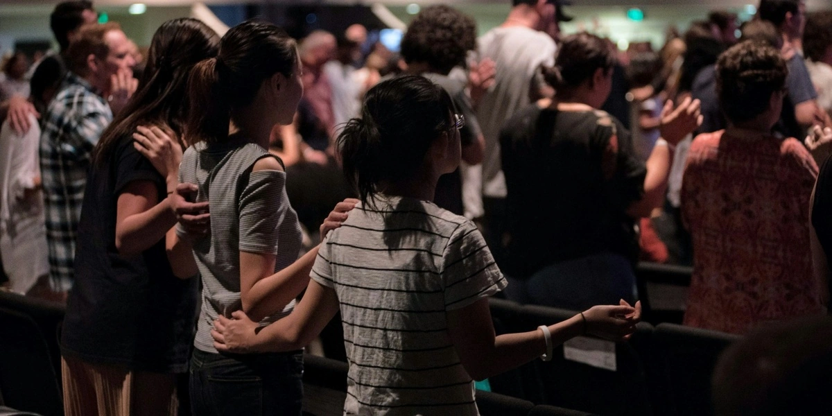 Praise and Worship At Hope Church, Church in Blaine, MN